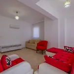 Infinity Olympia וילה אולודניץ